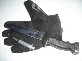 VBR-PG-68-Spectra 5 / Cut and needle resistant glove / Doorkeeper VBR-Belgium