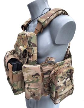DCS 5.56 Multicam klasse 4 + zijplaten plate carrier gesloten flap Stand Alone